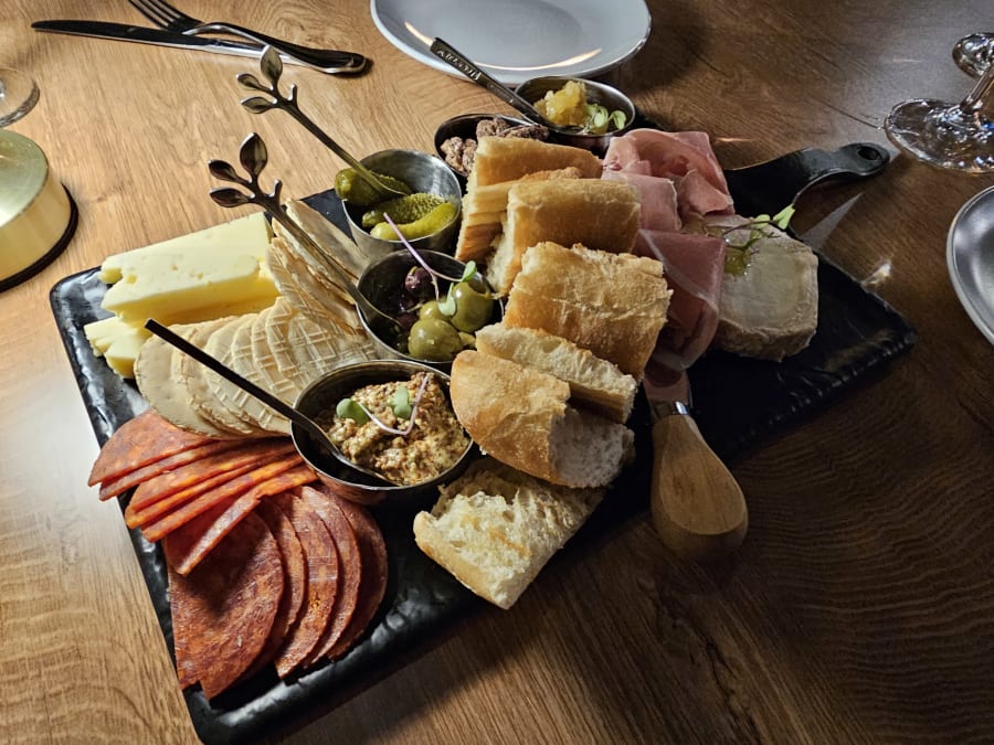 Sea Grapes Eatery + Wine Lounge – photo 3